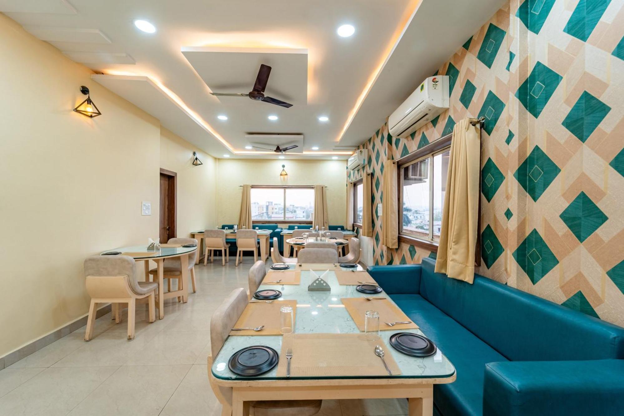 Treebo Premium Zorba Otel Bhopal Dış mekan fotoğraf