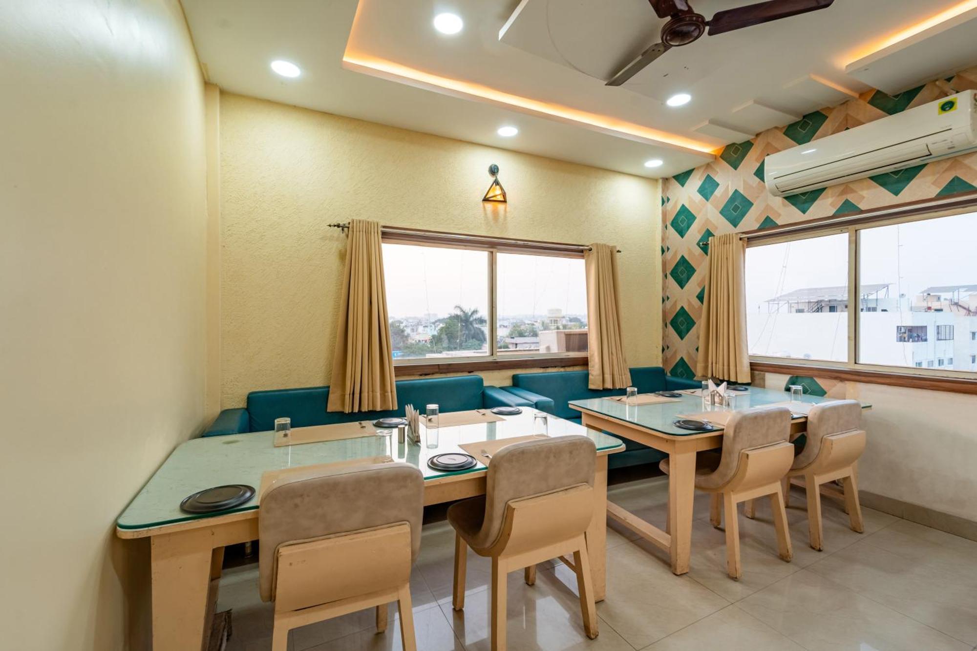 Treebo Premium Zorba Otel Bhopal Dış mekan fotoğraf