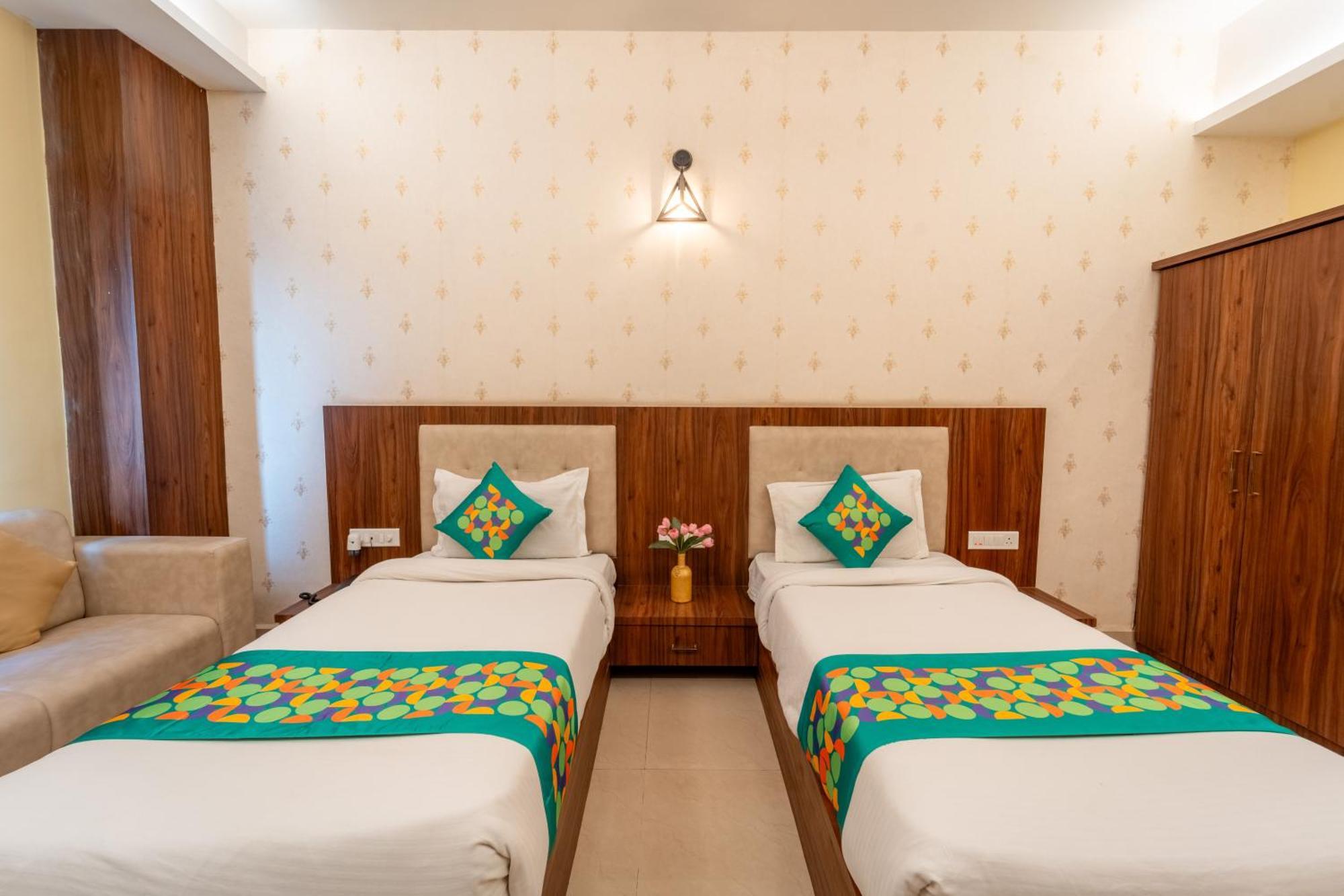 Treebo Premium Zorba Otel Bhopal Dış mekan fotoğraf