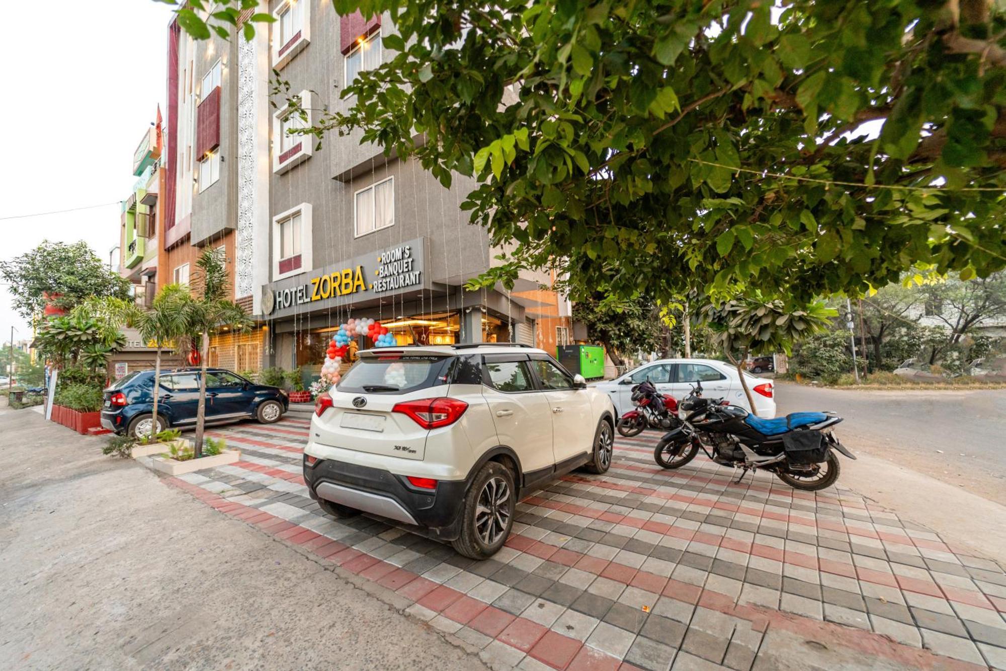 Treebo Premium Zorba Otel Bhopal Dış mekan fotoğraf