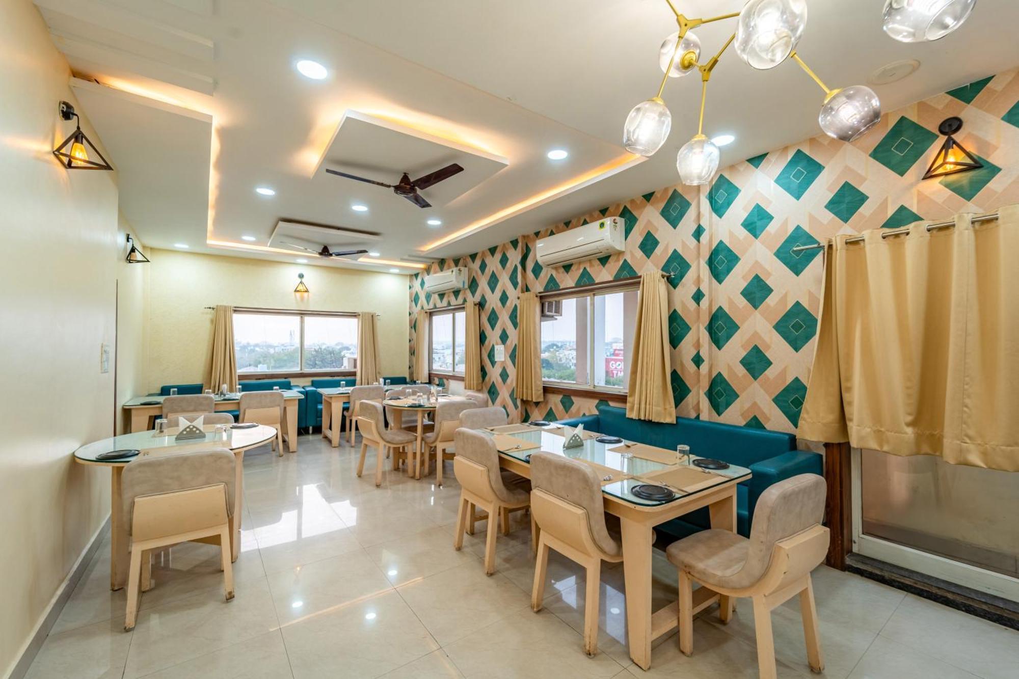 Treebo Premium Zorba Otel Bhopal Dış mekan fotoğraf