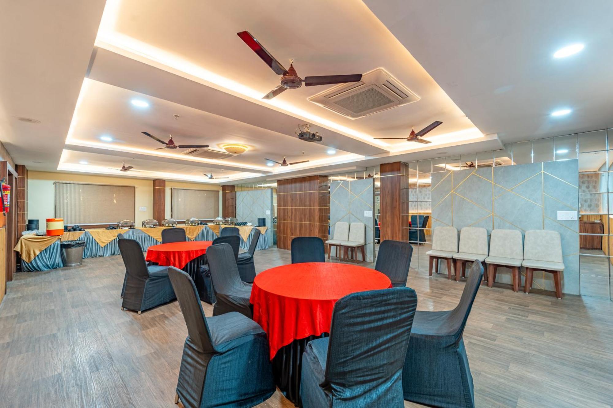 Treebo Premium Zorba Otel Bhopal Dış mekan fotoğraf