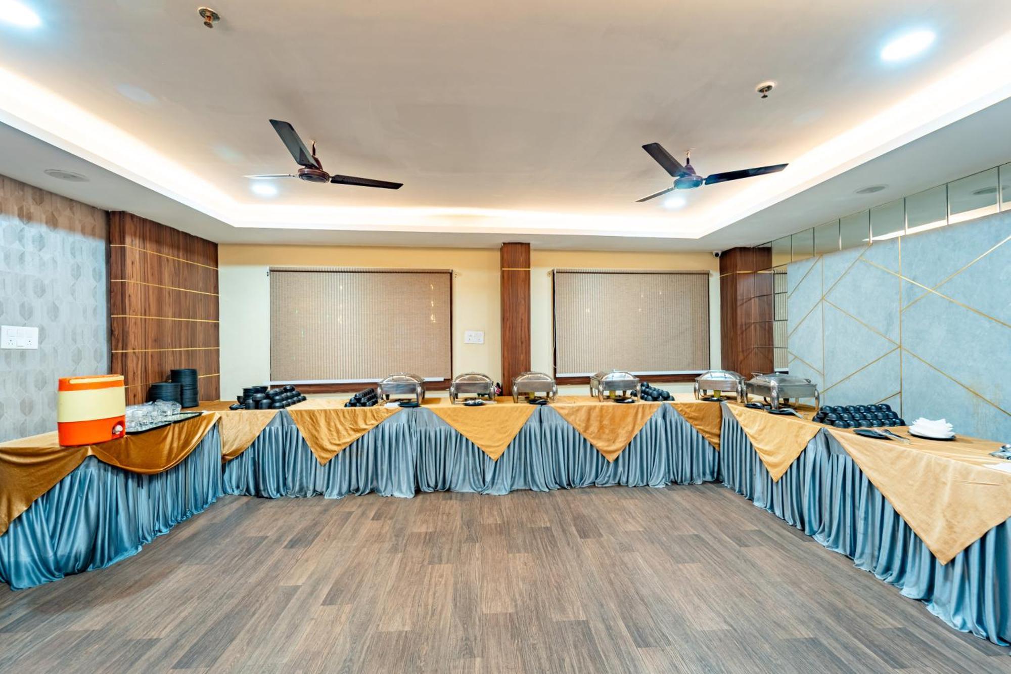 Treebo Premium Zorba Otel Bhopal Dış mekan fotoğraf