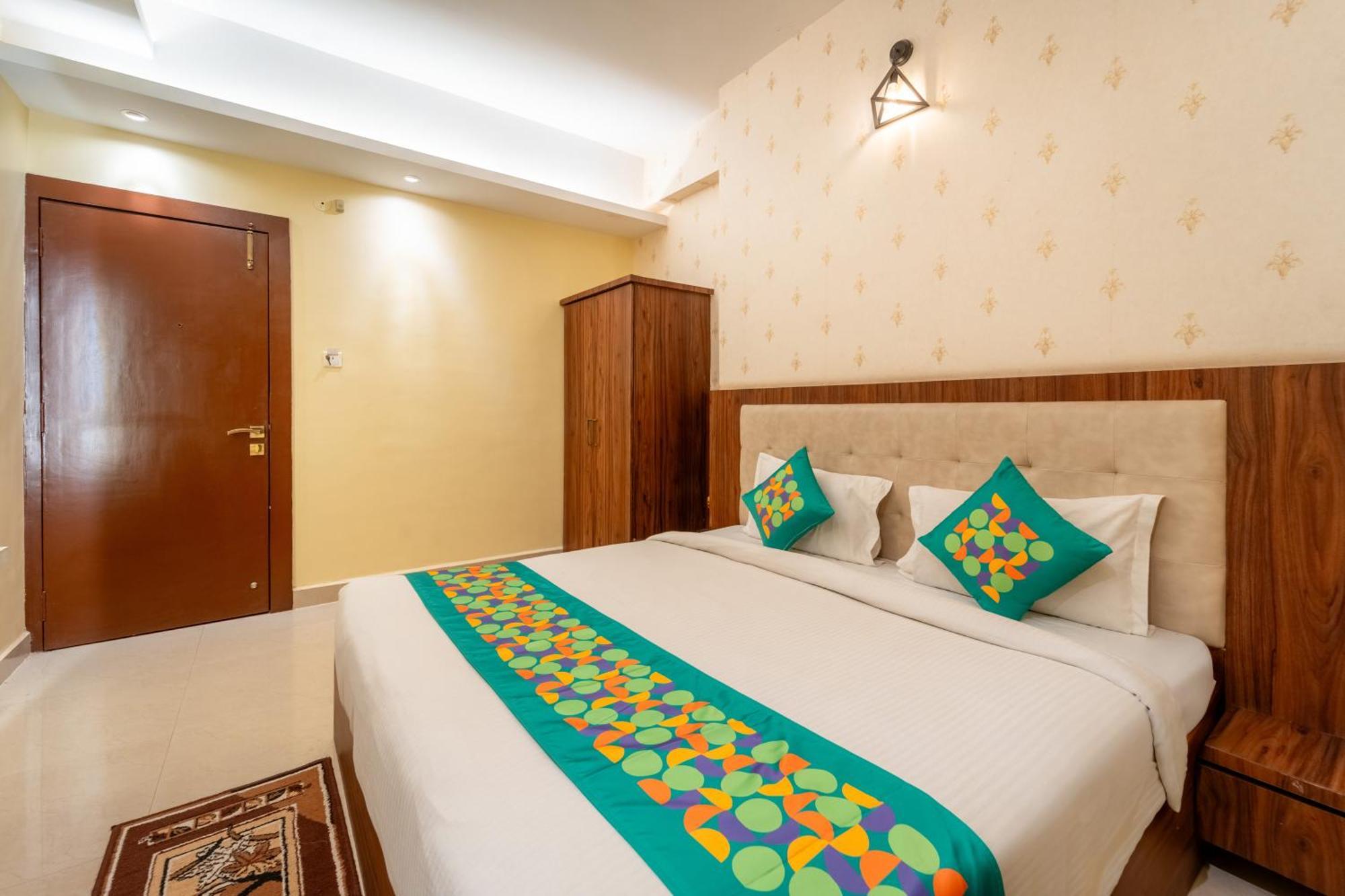 Treebo Premium Zorba Otel Bhopal Dış mekan fotoğraf