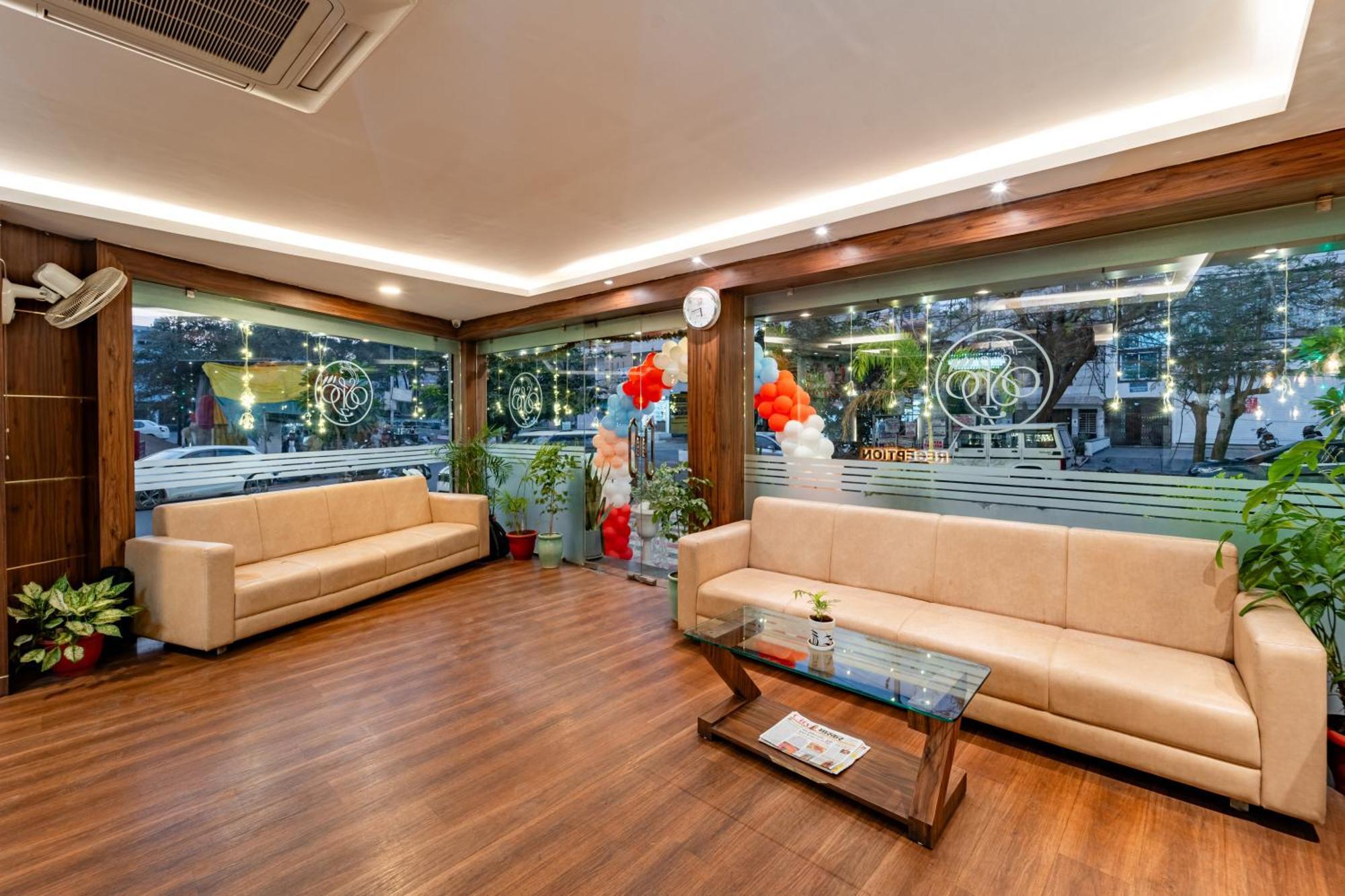 Treebo Premium Zorba Otel Bhopal Dış mekan fotoğraf